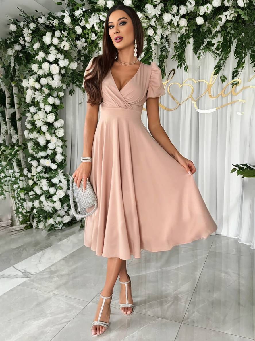 Annika | Elegant Bridesmaid Dress with V-Neckline