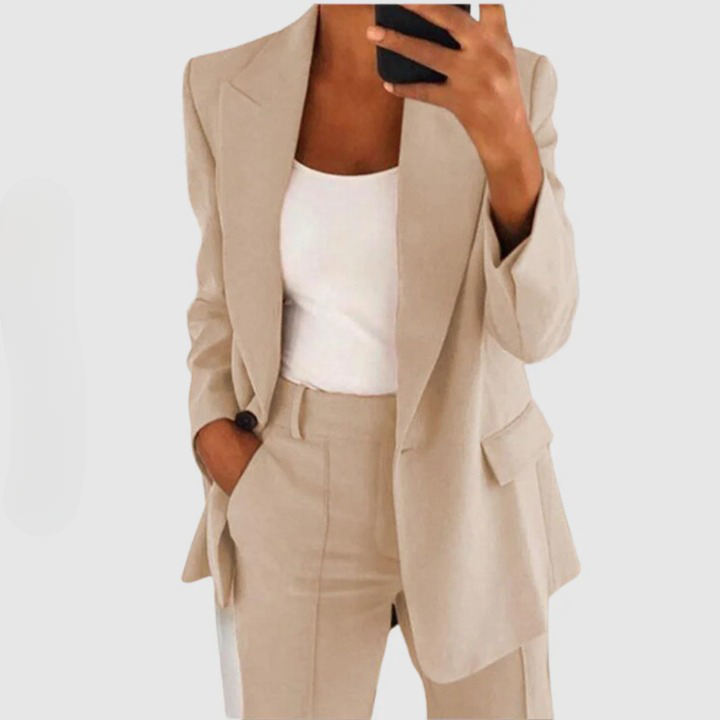 Chic Blazer Set: Effortless Elegance
