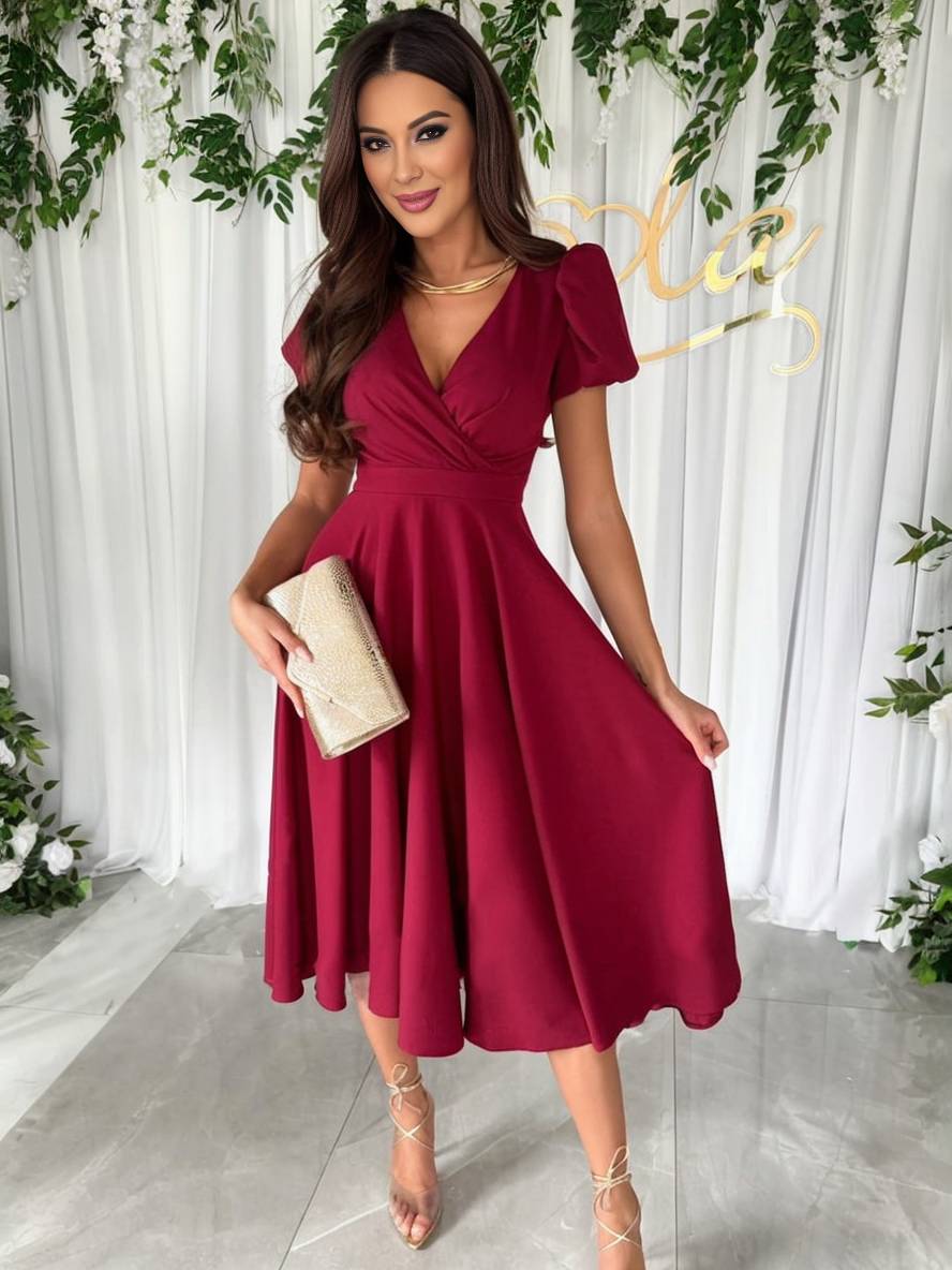 Annika | Elegant Bridesmaid Dress with V-Neckline